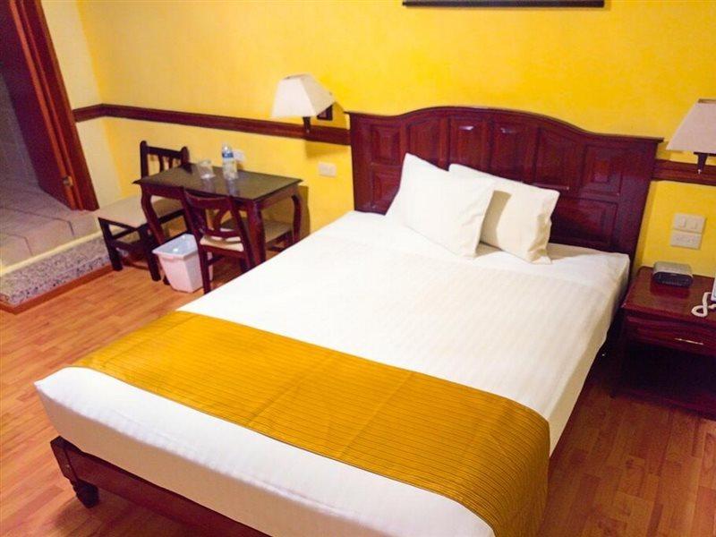 Hotel Madan Cardenas Luaran gambar