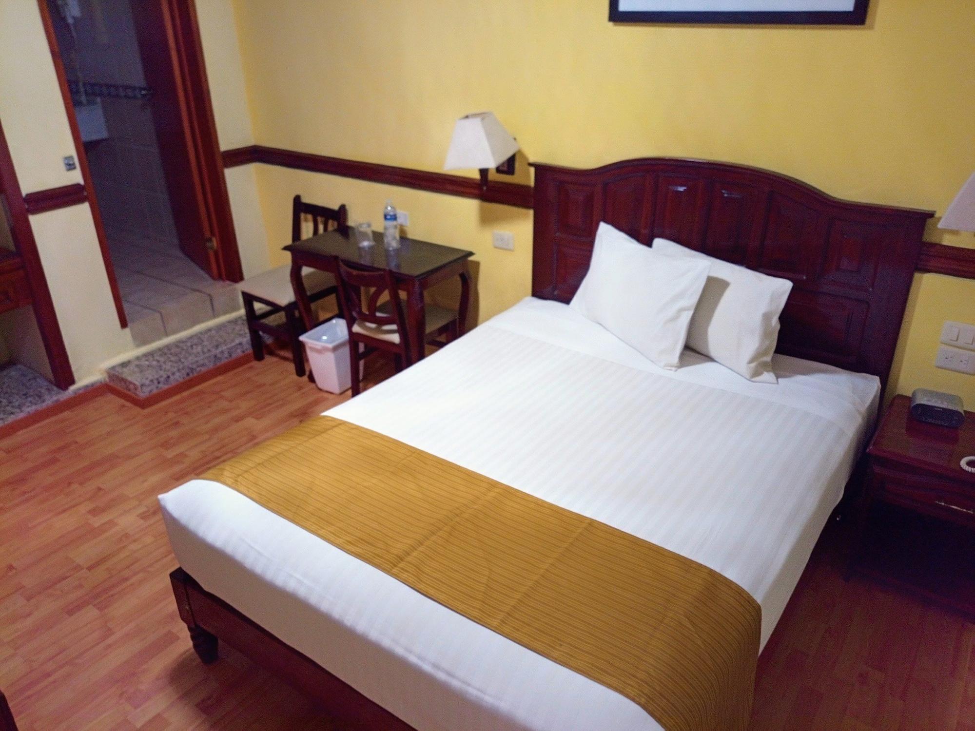 Hotel Madan Cardenas Luaran gambar