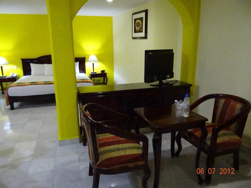 Hotel Madan Cardenas Luaran gambar